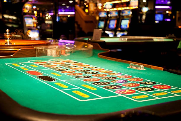 esha popular slot games display: Aviator, Sweet Bonanza, Gates of Olympus, Fortune Tiger, and Mahjong Ways